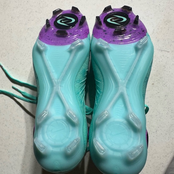 PHANTOM LUNA ELITE FG - size 3.5 Men’s / 5 Women’s - Picture 4 of 12